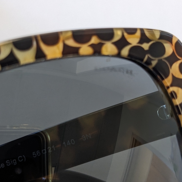 EVC Like New Coach Oversized Sunglasses - Picture 4 of 8